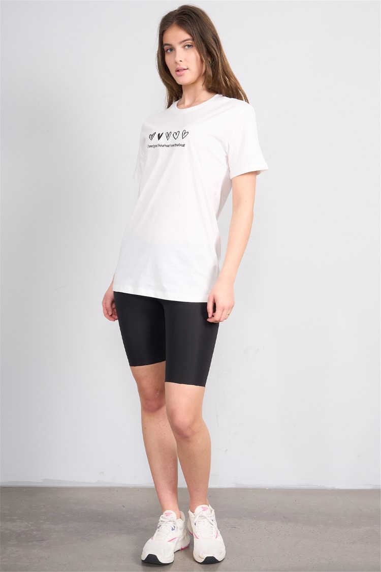 Çetinkaya Fithit 8956 Bayan Bisiklet Yaka Penye Regular Nakışlı T-shirt Krem