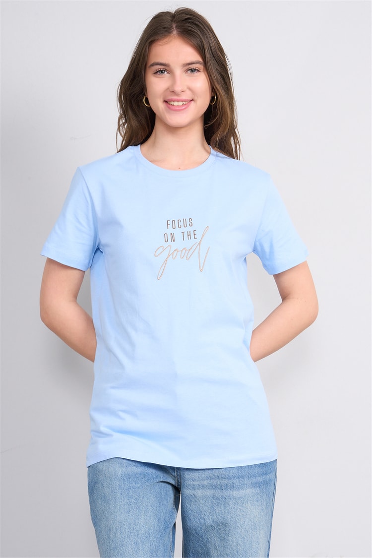 Çetinkaya Fithit 8957 Bayan Bisiklet Yaka Regular Nakışlı T-shirt Bebe Mavi