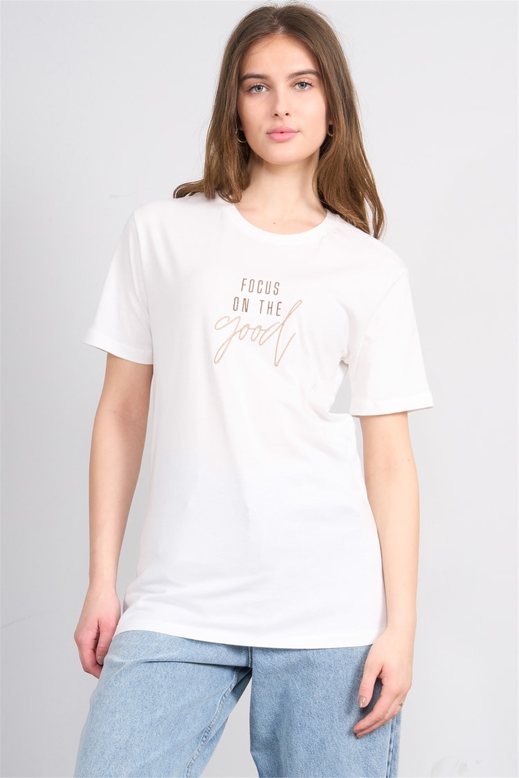 Çetinkaya Fithit 8957 Bayan Bisiklet Yaka Regular Nakışlı T-shirt Krem