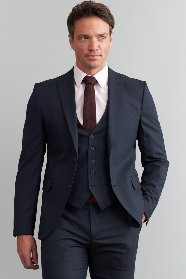 Çetinkaya Mentality 9545 Erkek Yünter Sivri Yaka Slim Fit Yelekli Takım Elbise Lacivert Çizgili