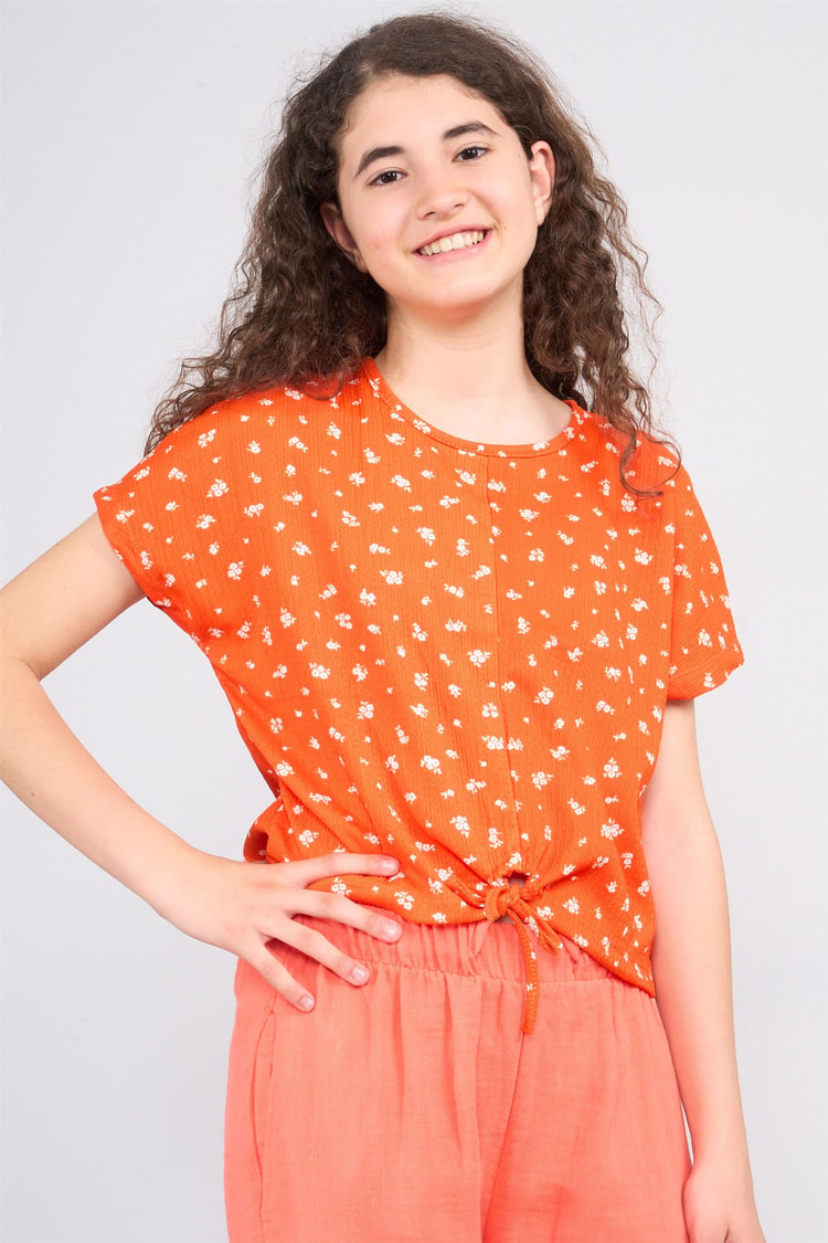 Fit Club 31209 Kız Çocuk Bisiklet Yaka Bürümcük Crop T-shirt 4-12 Yaş Oranj Üzeri Çıtır Çiçekler