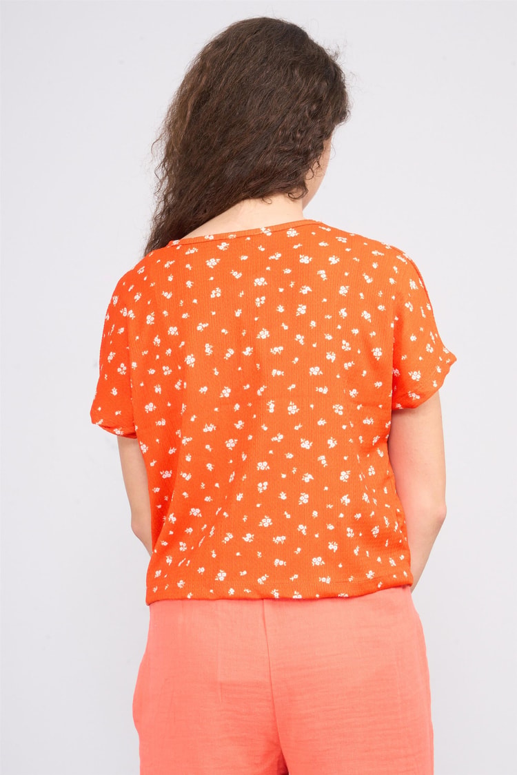 Fit Club 31209 Kız Çocuk Bisiklet Yaka Bürümcük Crop T-shirt 4-12 Yaş Oranj Üzeri Çıtır Çiçekler