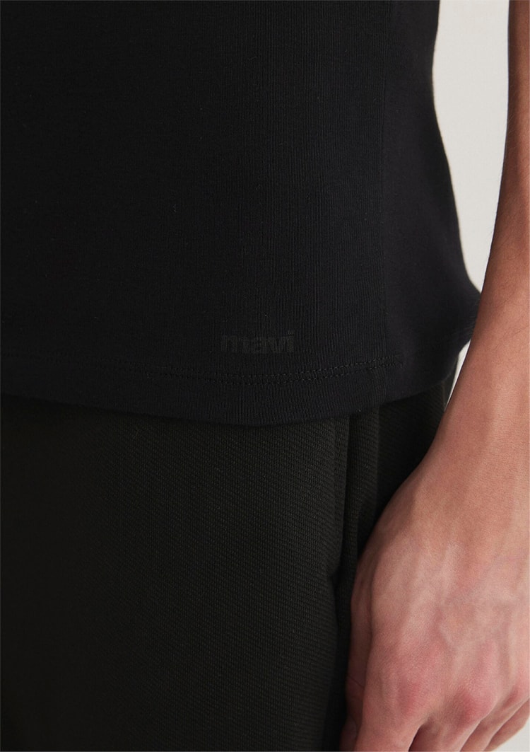 Mavi 063748-900 Erkek Siyah V Yaka T-Shirt