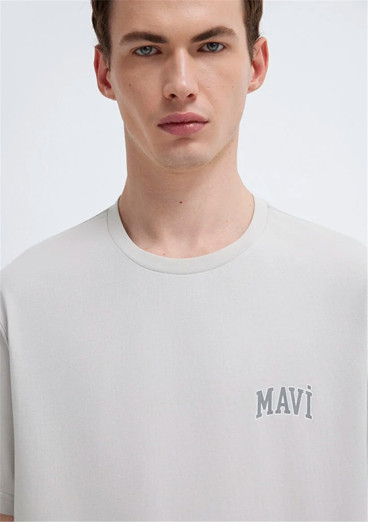 Mavı M0611714-70074 Acık Grı Erkek Regular Mavı Logo Baskılı T-Shırt