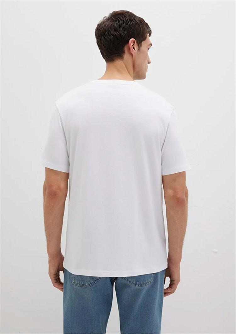 Mavı M066483-620 Beyaz Erkek Regular Kısa Kol Basıc T-Shırt