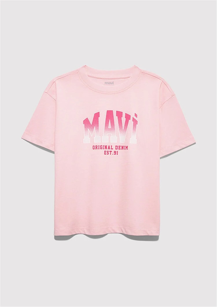Mavı M7610386-71007 Tatlı Pembe Kız Cocuk Oversıze Mavı Jenerık Logo Baskılı T-Shırt