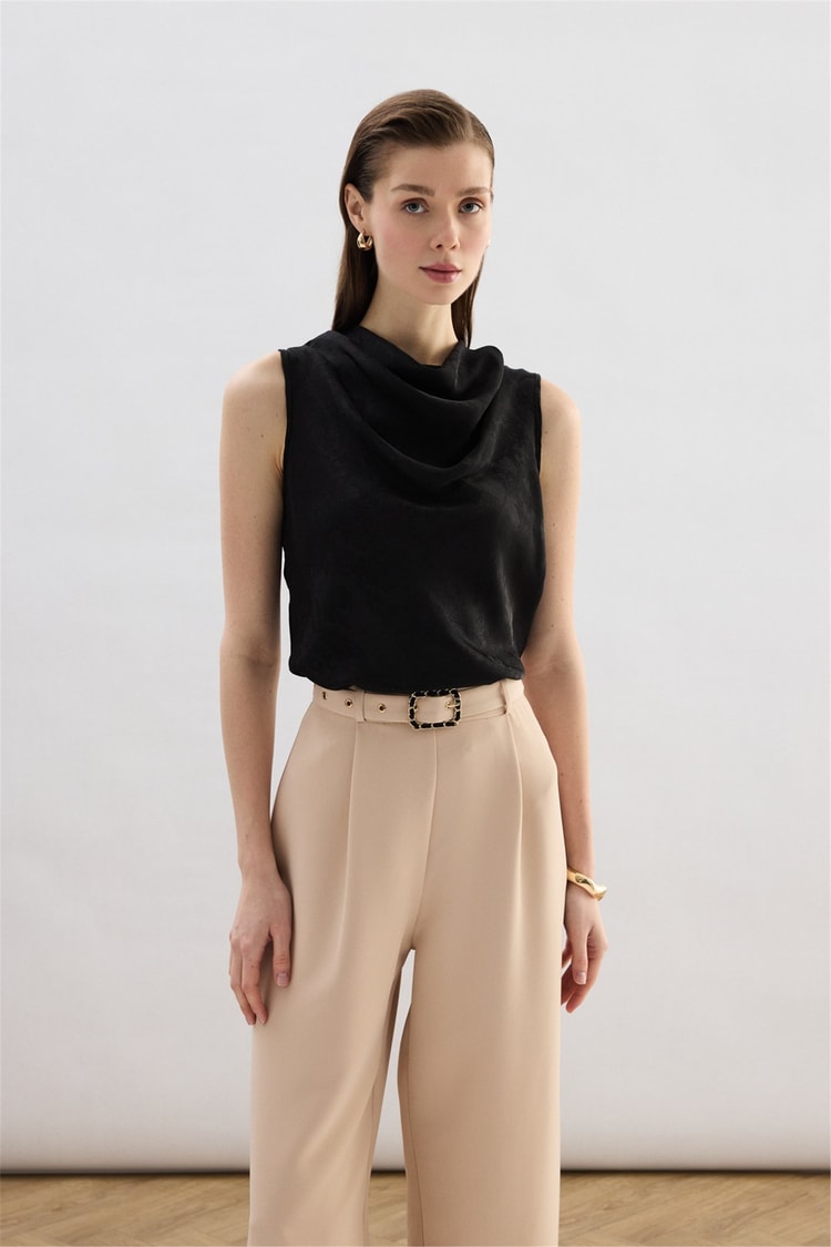 Sateen Y26 1969-1251 Degaje Yaka Jakarlı Bluz Siyah
