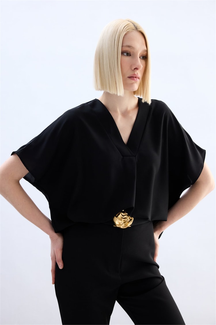 Sateen Y26 2103-1261 Kısa Kollu V Yaka Bluz Siyah