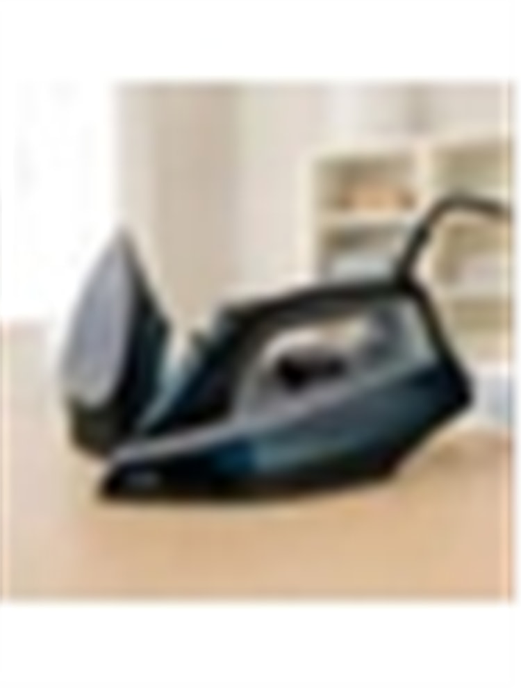 Tefal FV9852 60 gr Sürekli Ve 300 gr Şok Buharlı 3200 Watt Buharlı Ütü