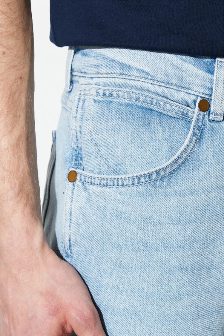 Wrangler W15QJX31R Greensboro 31R Whıtewater Erkek Regular Straıght Greensboro Regular Straıght Jean Pantolon