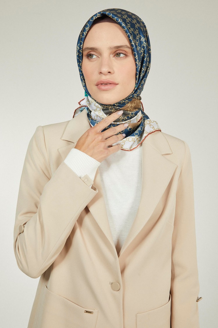 580 ZÜHRE EŞARP