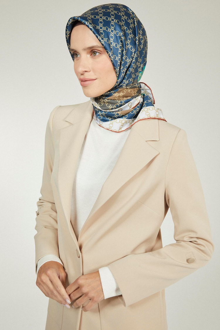 580 ZÜHRE EŞARP