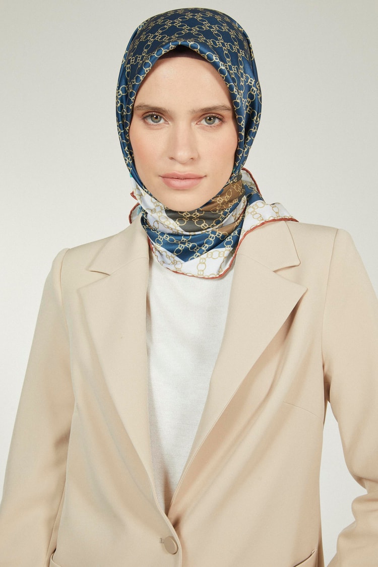 580 ZÜHRE EŞARP