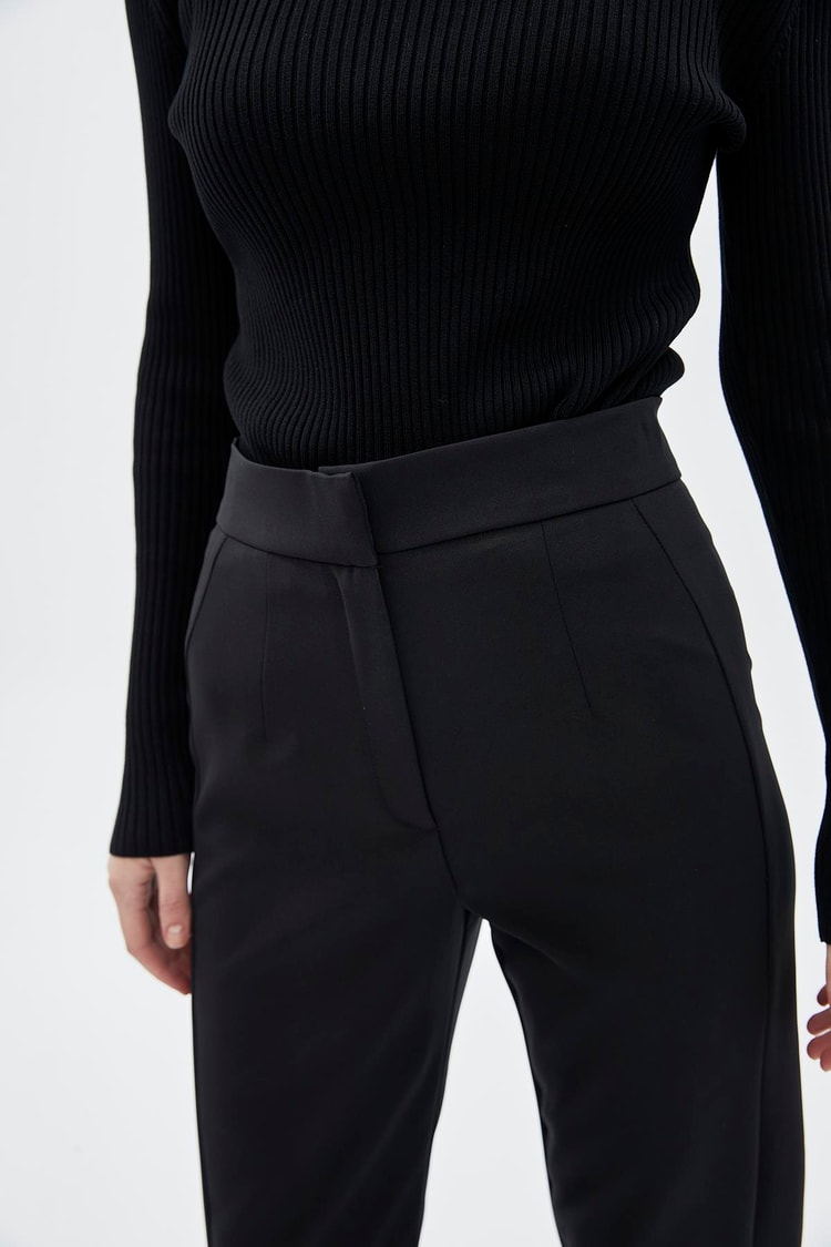 Aksesuar Detaylı Siyah Pantolon P-0192