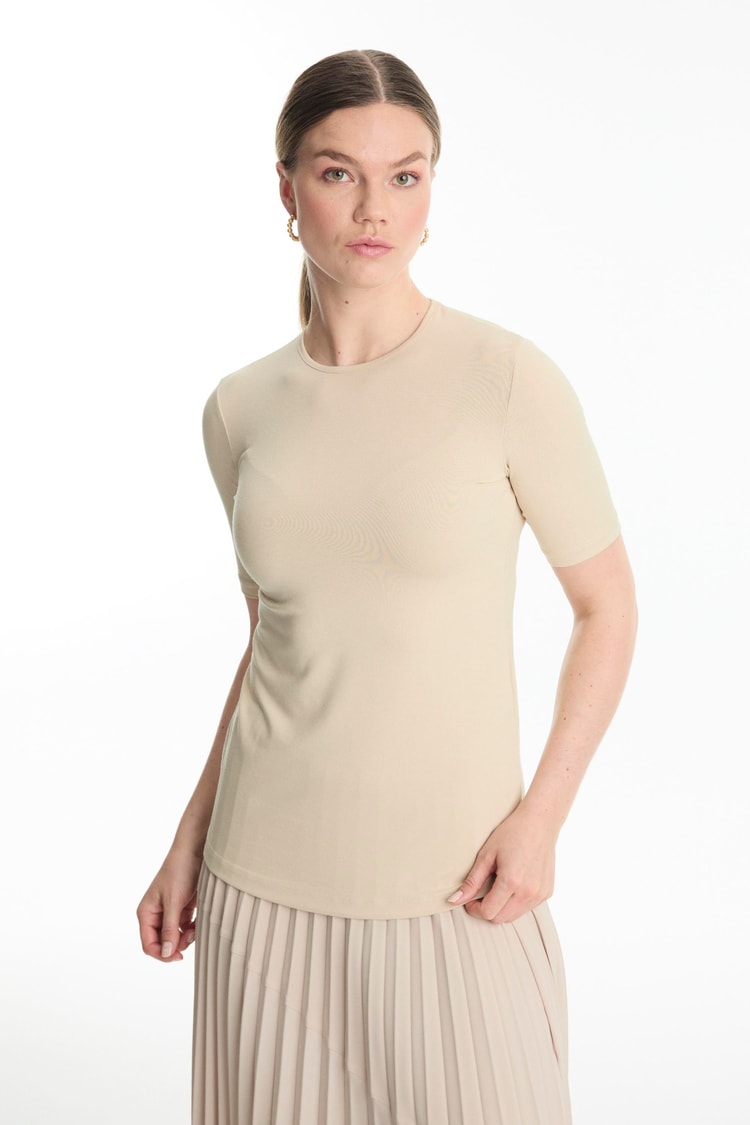 Bisiklet Yaka Bej Basic T-shirt İ-0011