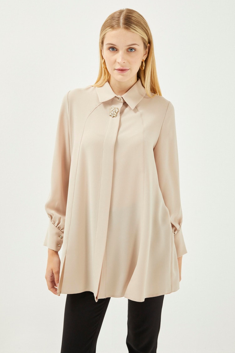 Broş Detaylı Uzun Kollu Bej Tunik B-0095
