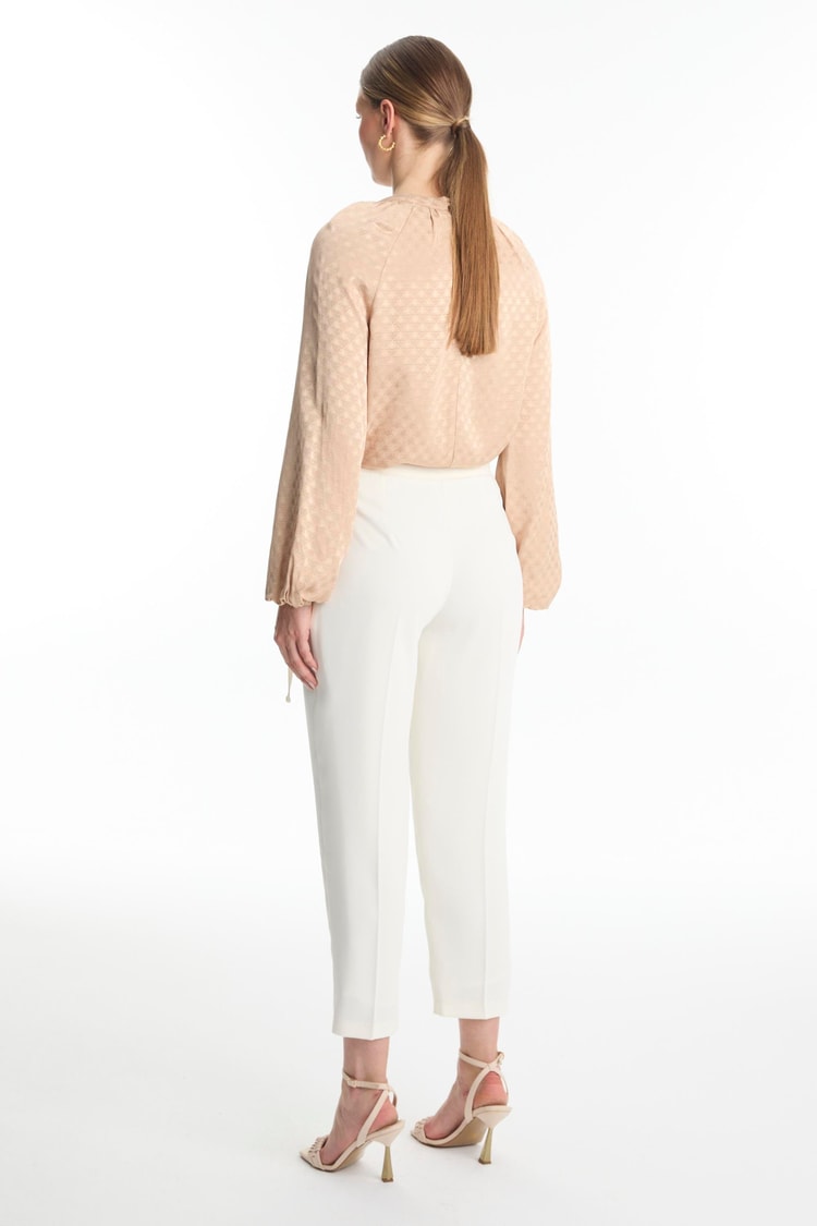 Pileli Kuşak Detaylı Ekru Pantolon P-0229