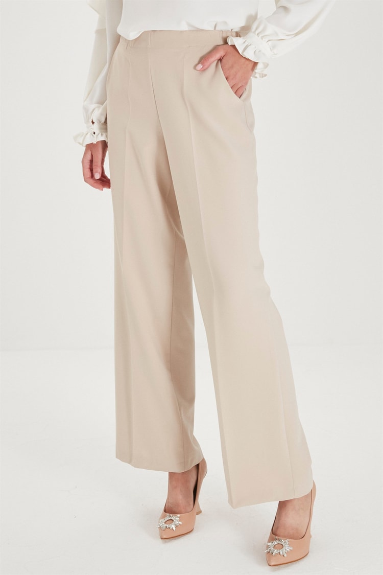 ZÜHRE Bel Lastik Detaylı Bol Paça Bej Pantolon P-0102