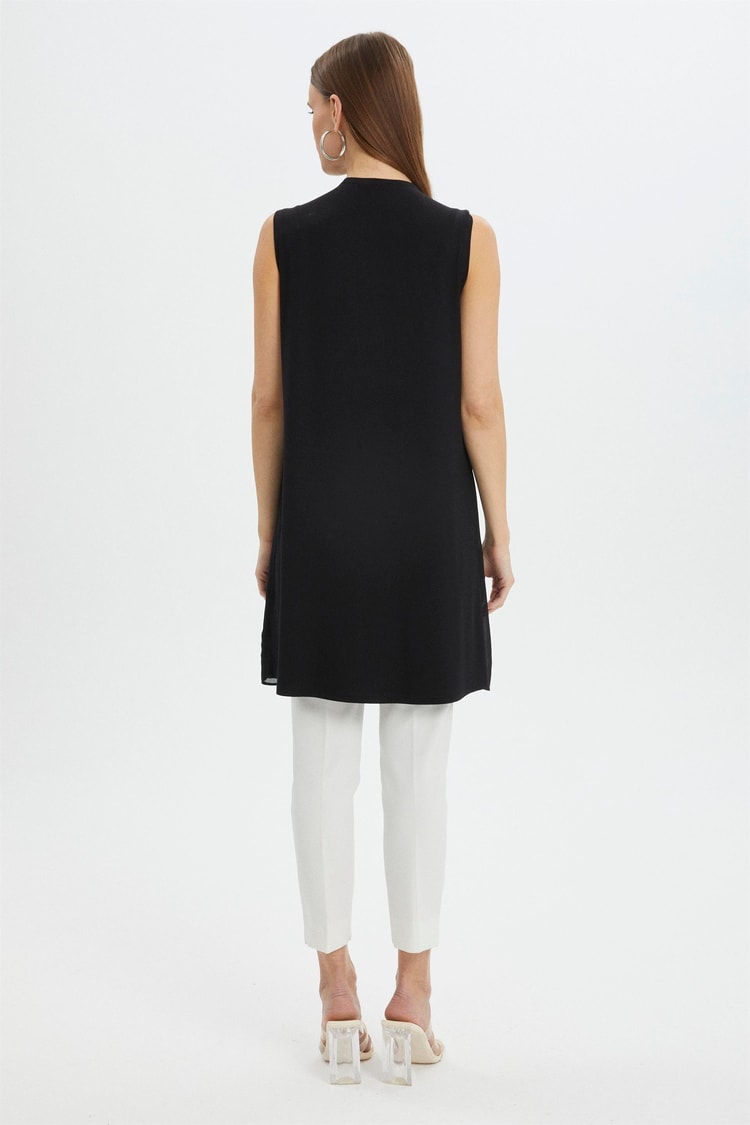 Sleeveless Black Inner Tunic T-0616