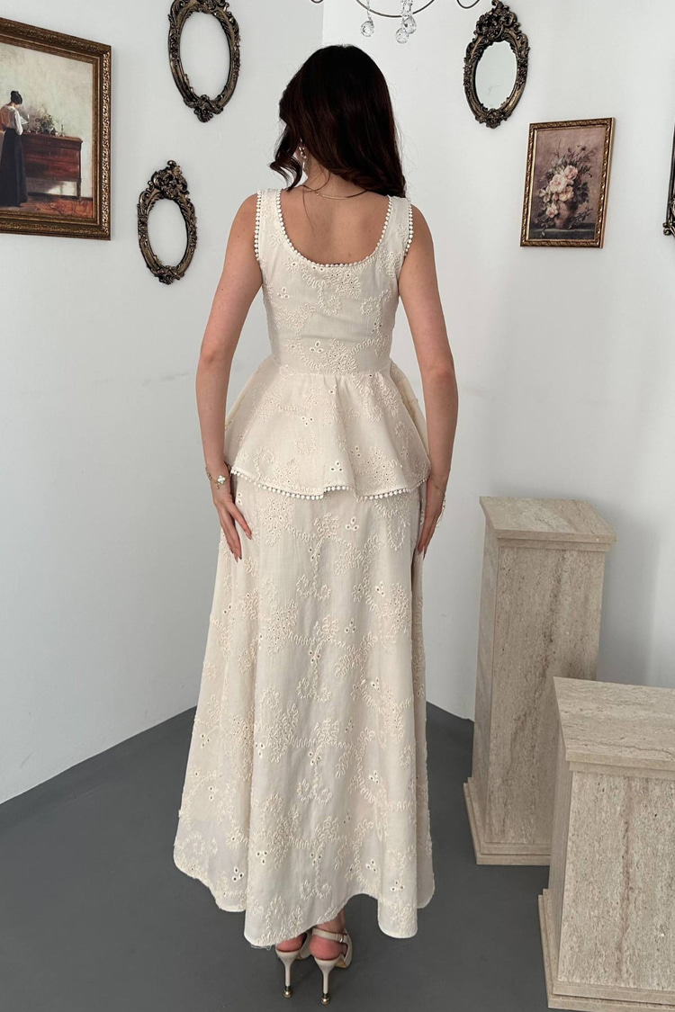Beige Embroidered Lace Blouse And Skirt Set