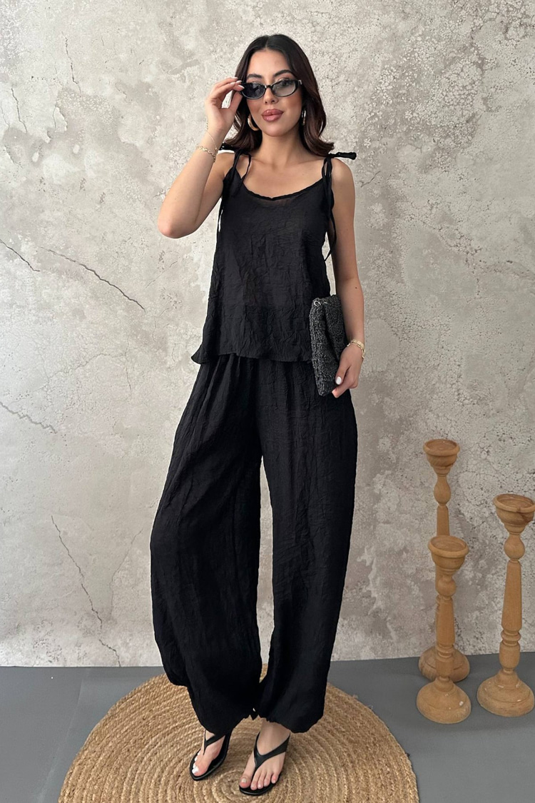 Black Halter Neck Blouse And Pants Set