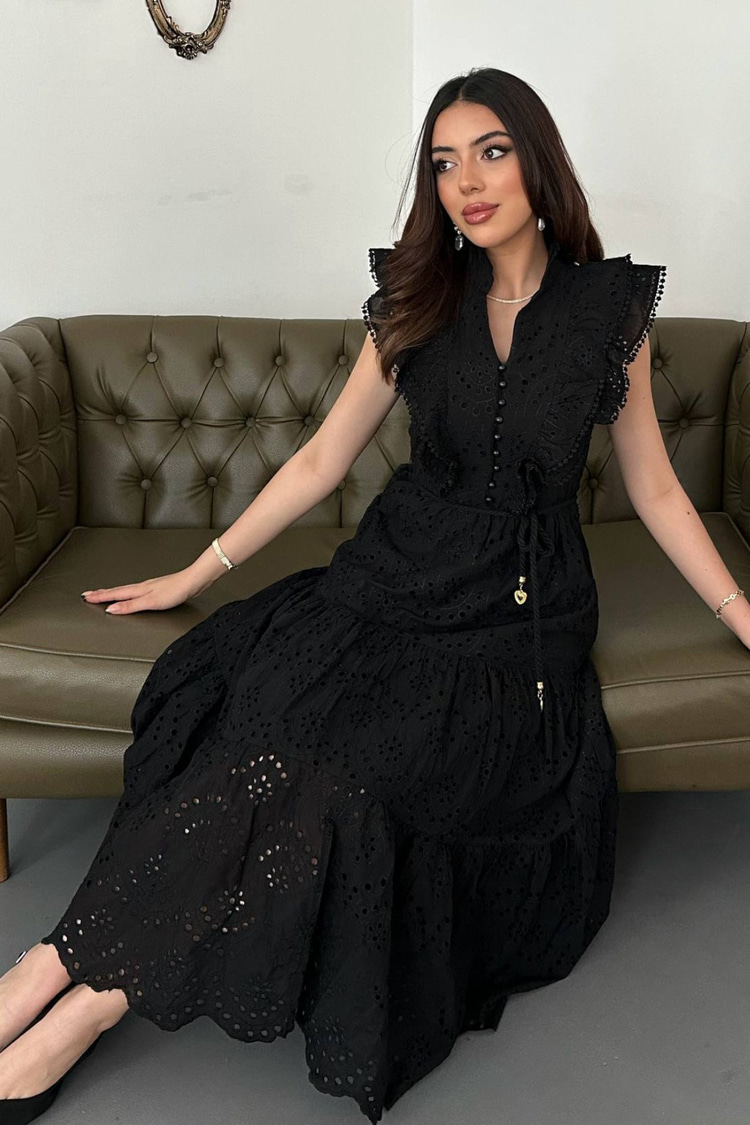 فستان أسود مكشكش بأزرار، يُباع بالجملة