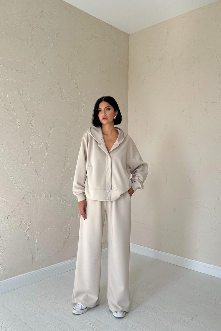 Beige Jacket And Trousers Set With Elastic Waistband