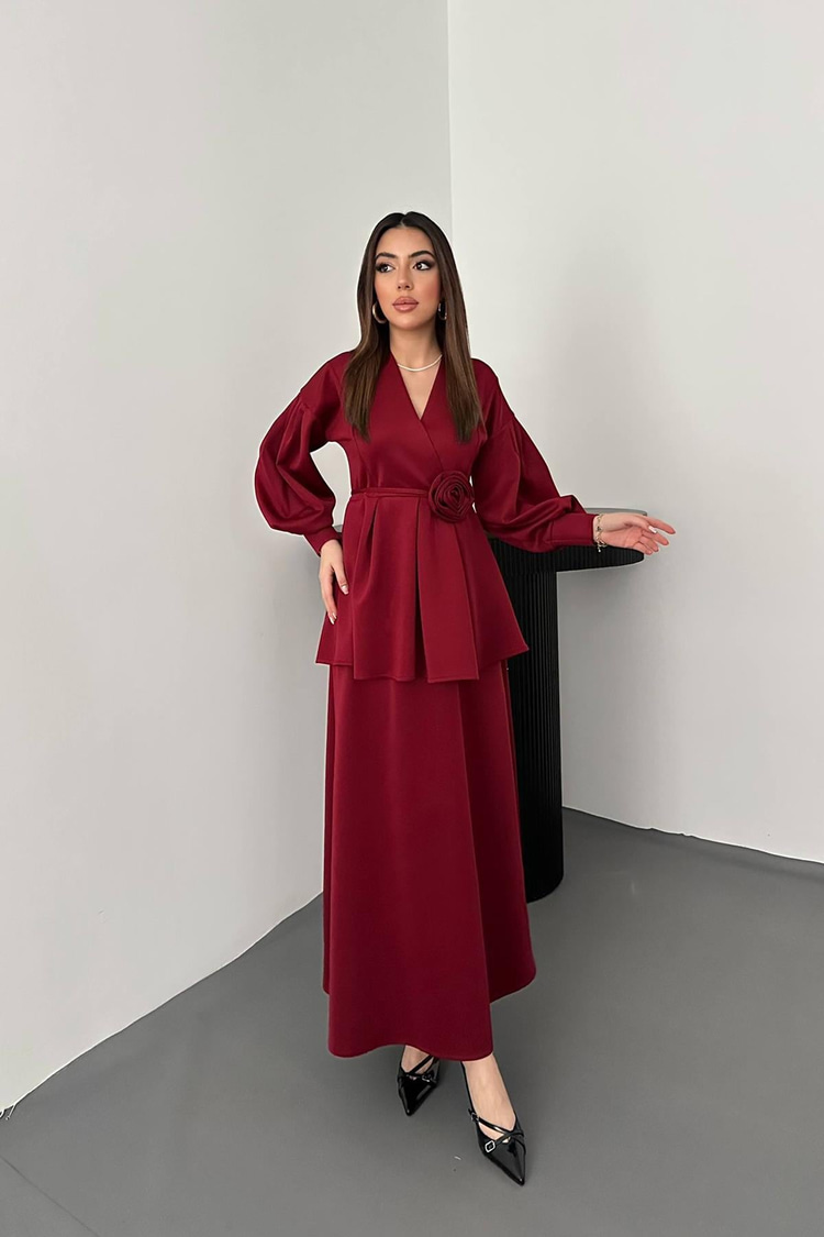 Burgundy Set With Rose Details