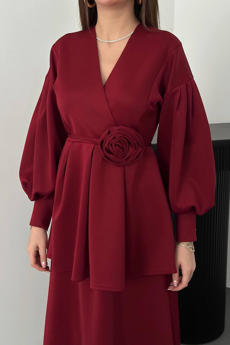 Burgundy Set With Rose Details