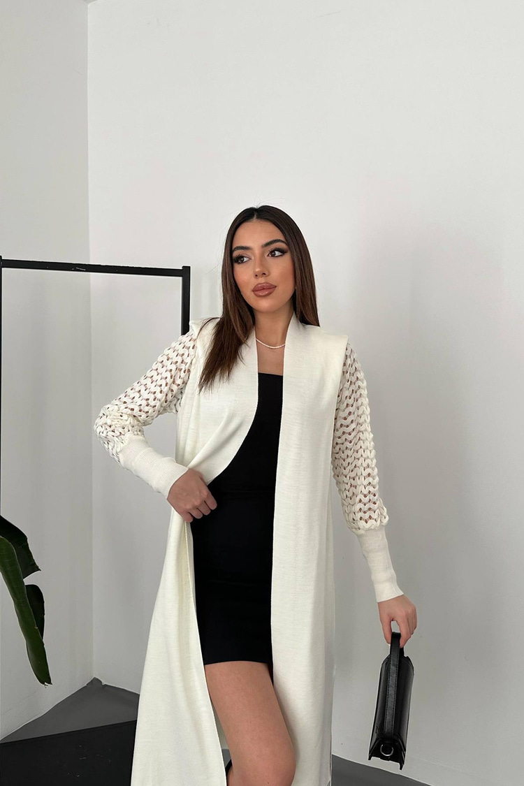 Ekru Kolları Örgülü Triko Hırka