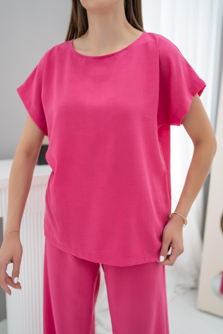 Fuchsia T-Shirt And Pants Set
