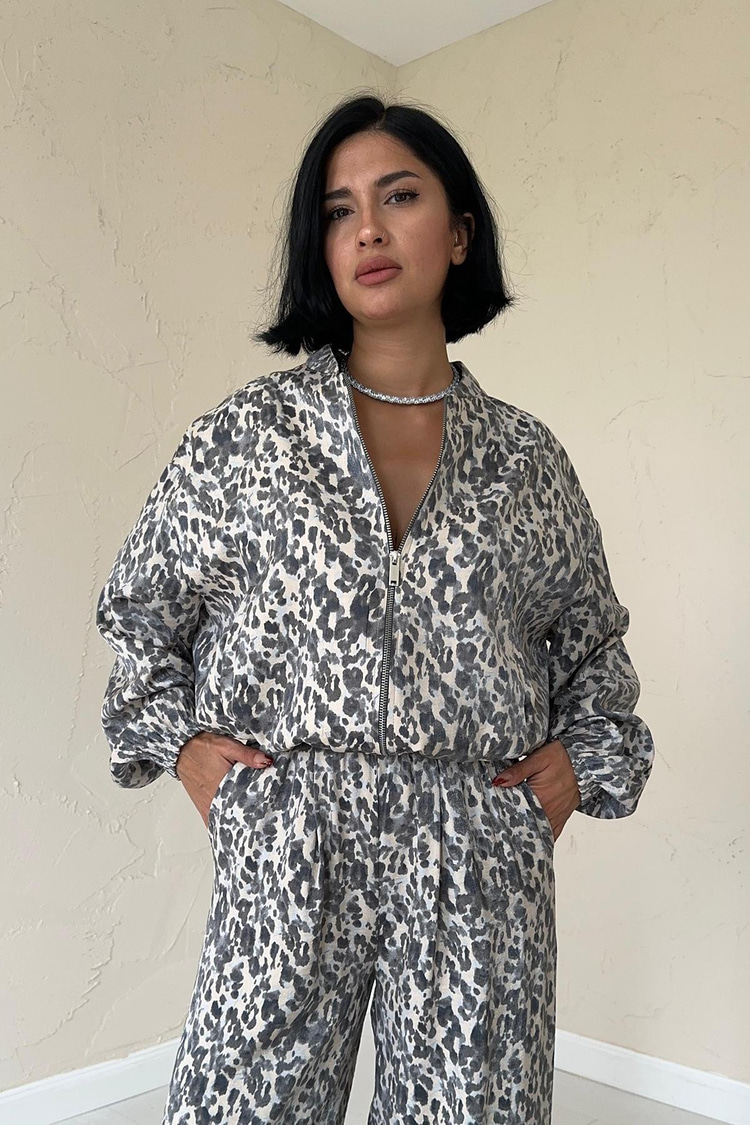 Leopar Beyaz Leopar Desenli Ceket Ve Pantolon Takım