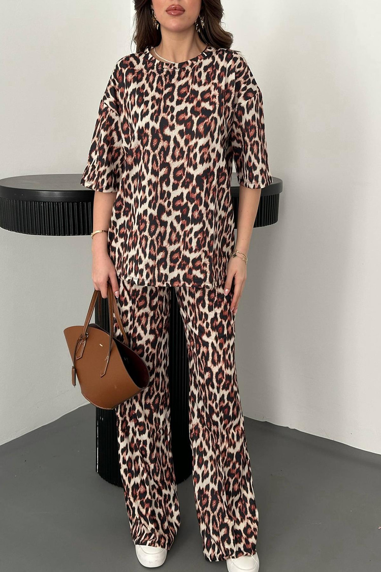 Leopar T-Shirt Ve Pantolon Takım