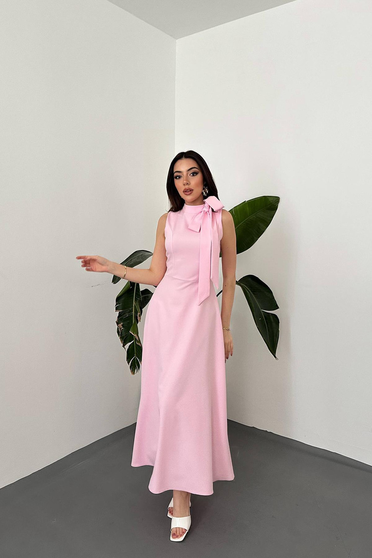 Pembe Yaka Fiyonklu Uzun Elbise