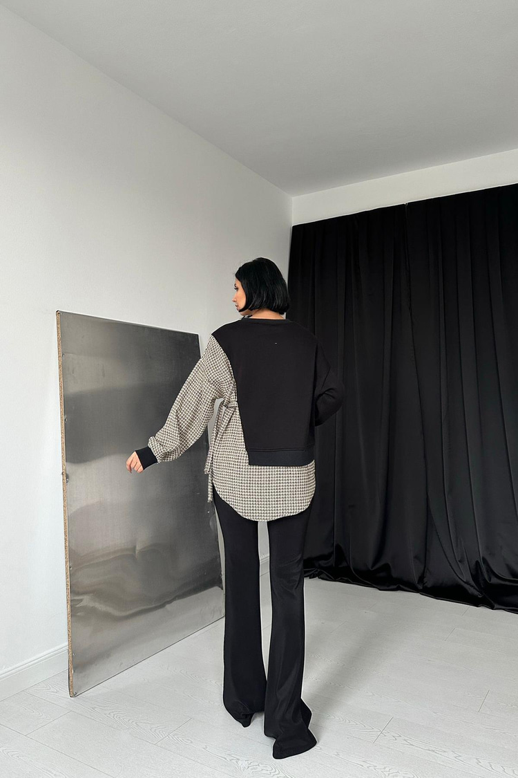 Siyah Çizgili Gömlekli Sweatshirt