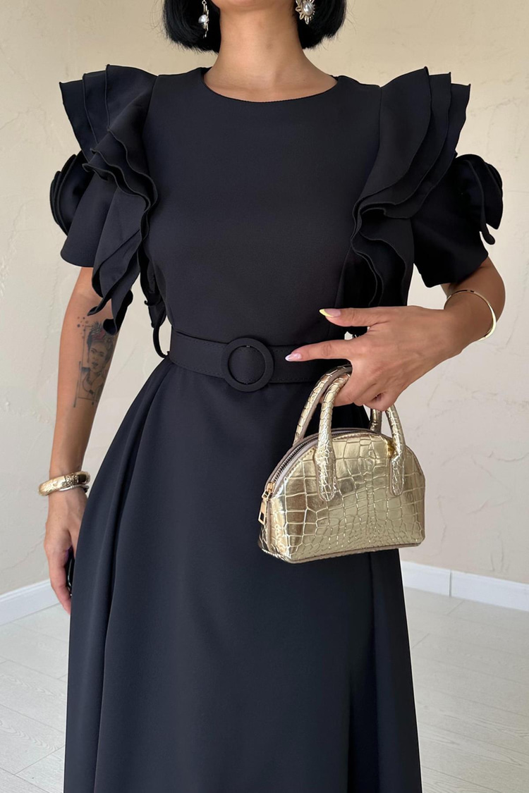 Black Dress With Ruffled Sleeves And Belt