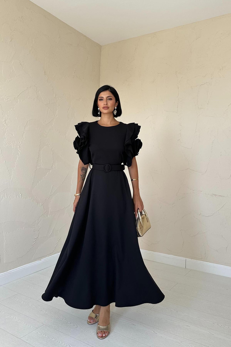 Black Dress With Ruffled Sleeves And Belt