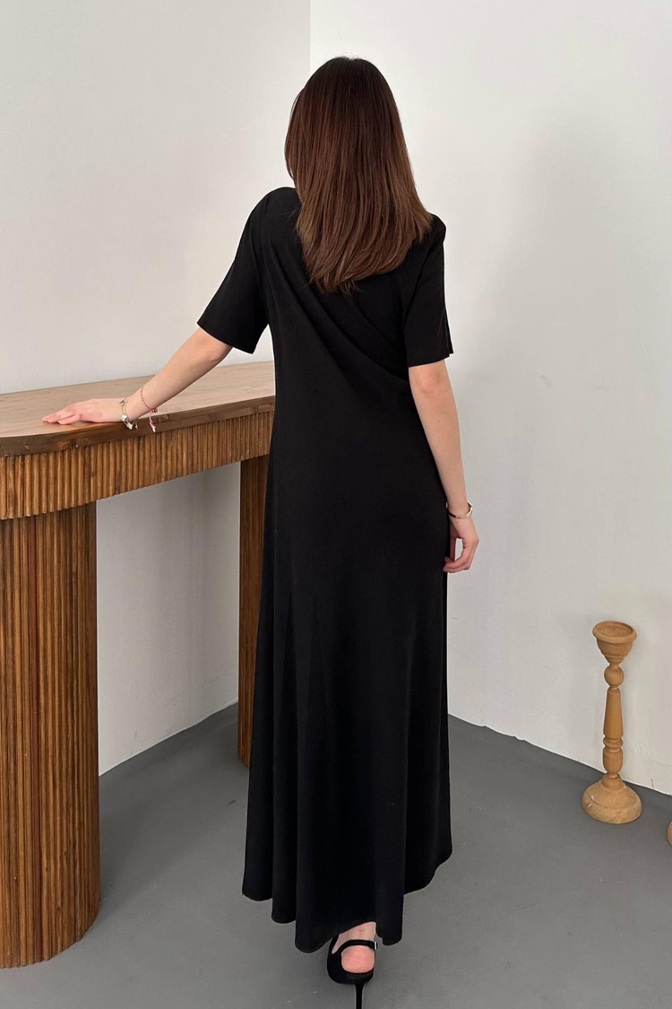Black Pleated Crew Neck Dress