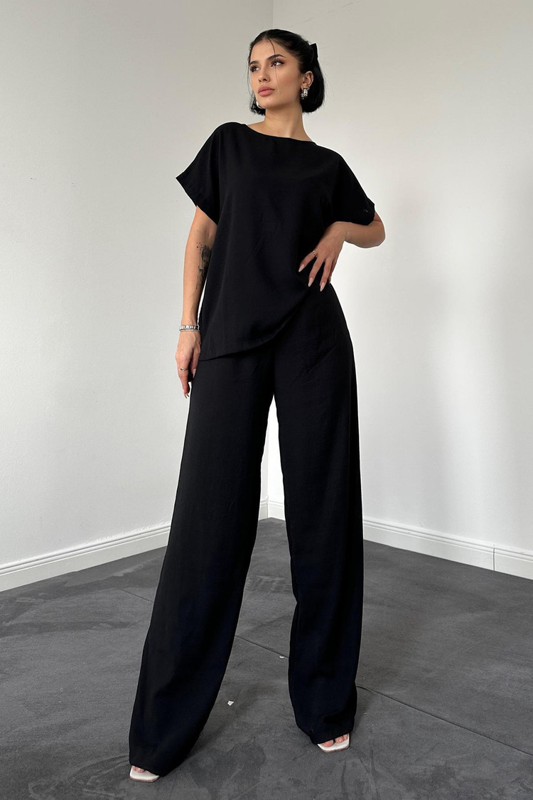 Black T-Shirt And Pants Set