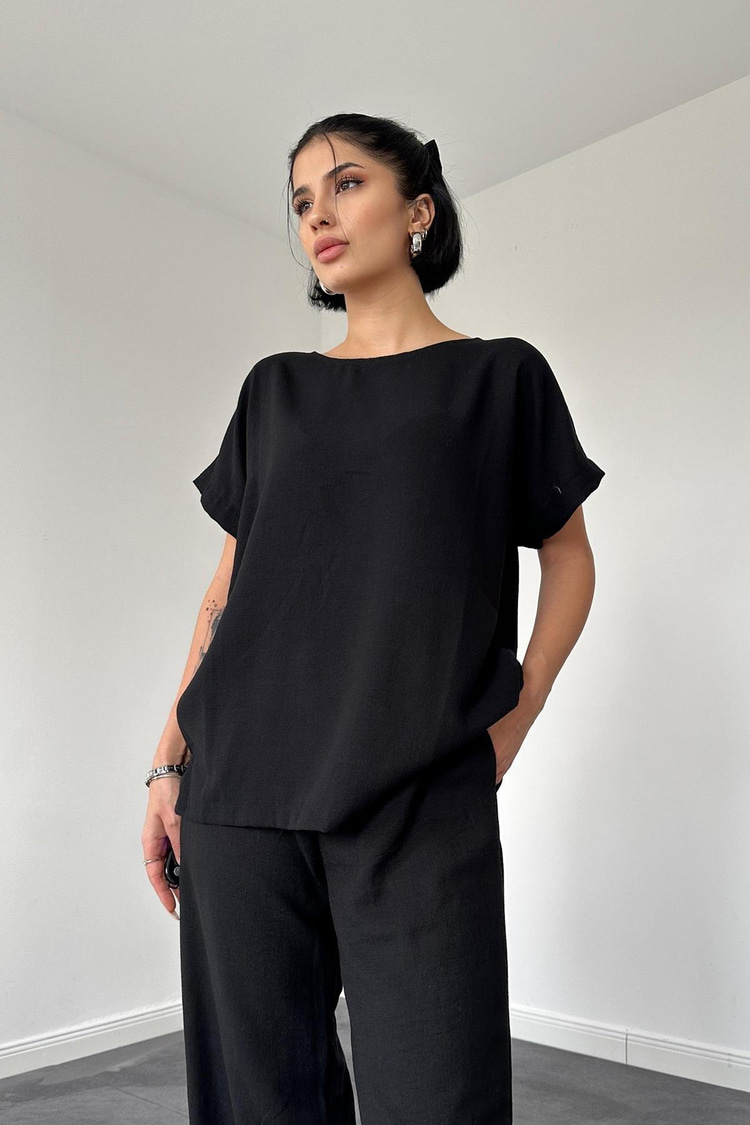 Black T-Shirt And Pants Set