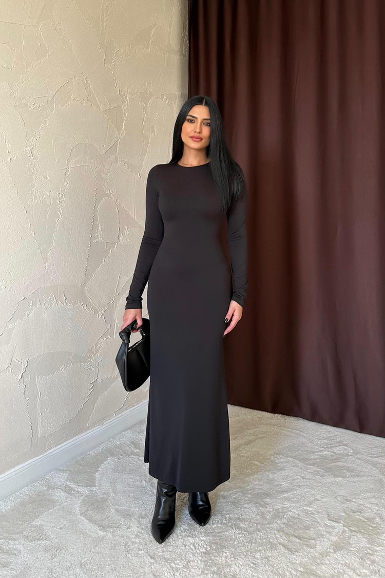 Toptan Siyah Vücudu Saran Uzun Elbise