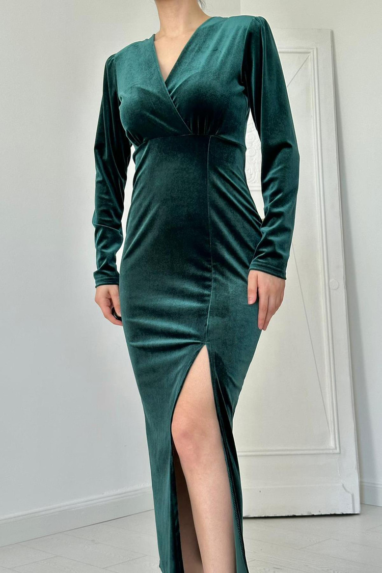 Emerald Velvet Dress With Slit İn Skirt