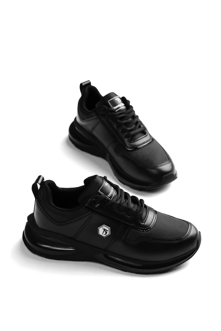 Rahat Kalıp Bağcıklı Kalın Tabanlı Sneaker Erkek Siyah Sneaker TBSHN06