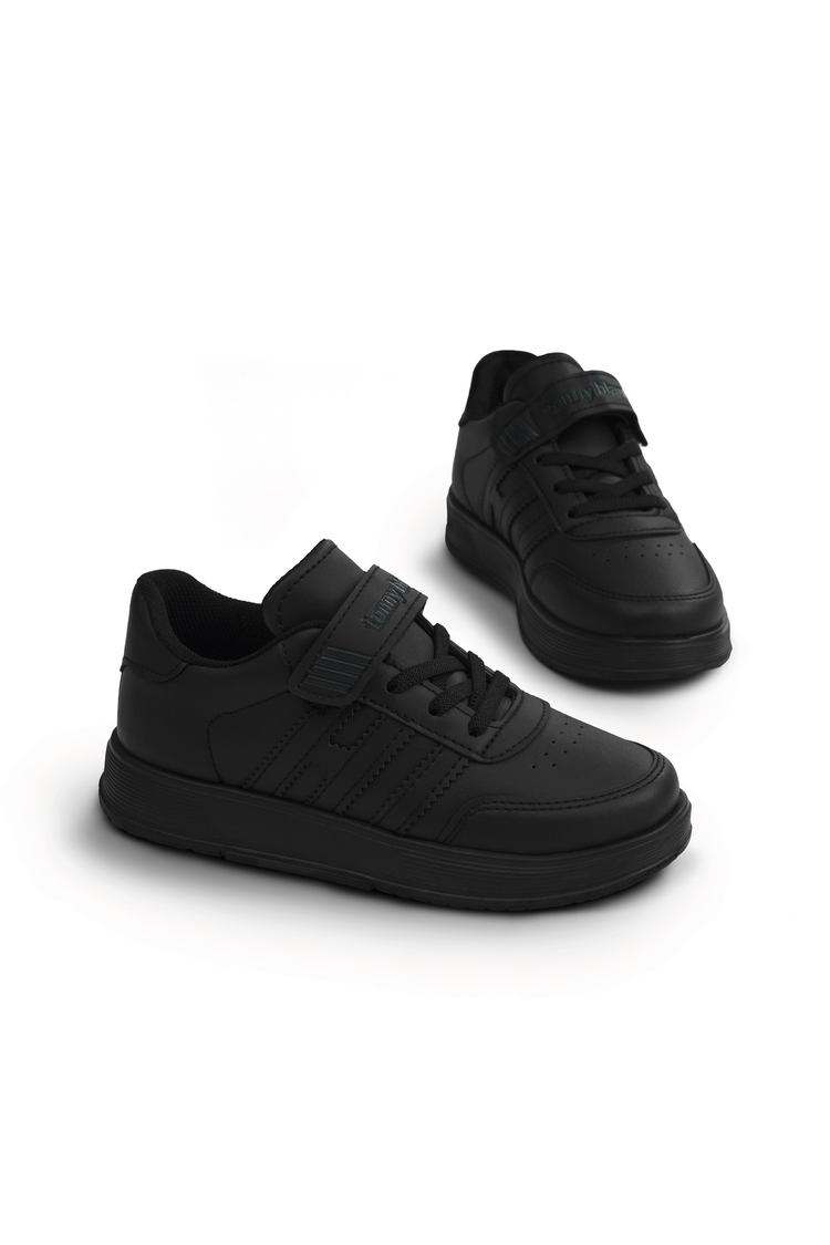 Rahat Kalıp Düz Hafif  Tabanlı Sneaker Çocuk Unisex Siyah Sneaker TBÖZC1903
