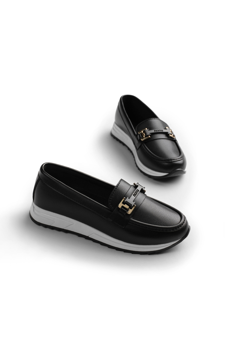 Rahat Kalıp Kaymaz Taban Tokalı Loafer Kadın Siyah Loafer TBHSNCMC1955
