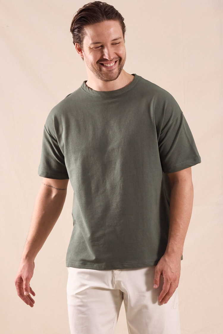 Rahat Kalıp Oversize Kesim T-Shirt Erkek Haki T-Shirt TBTSHRT020