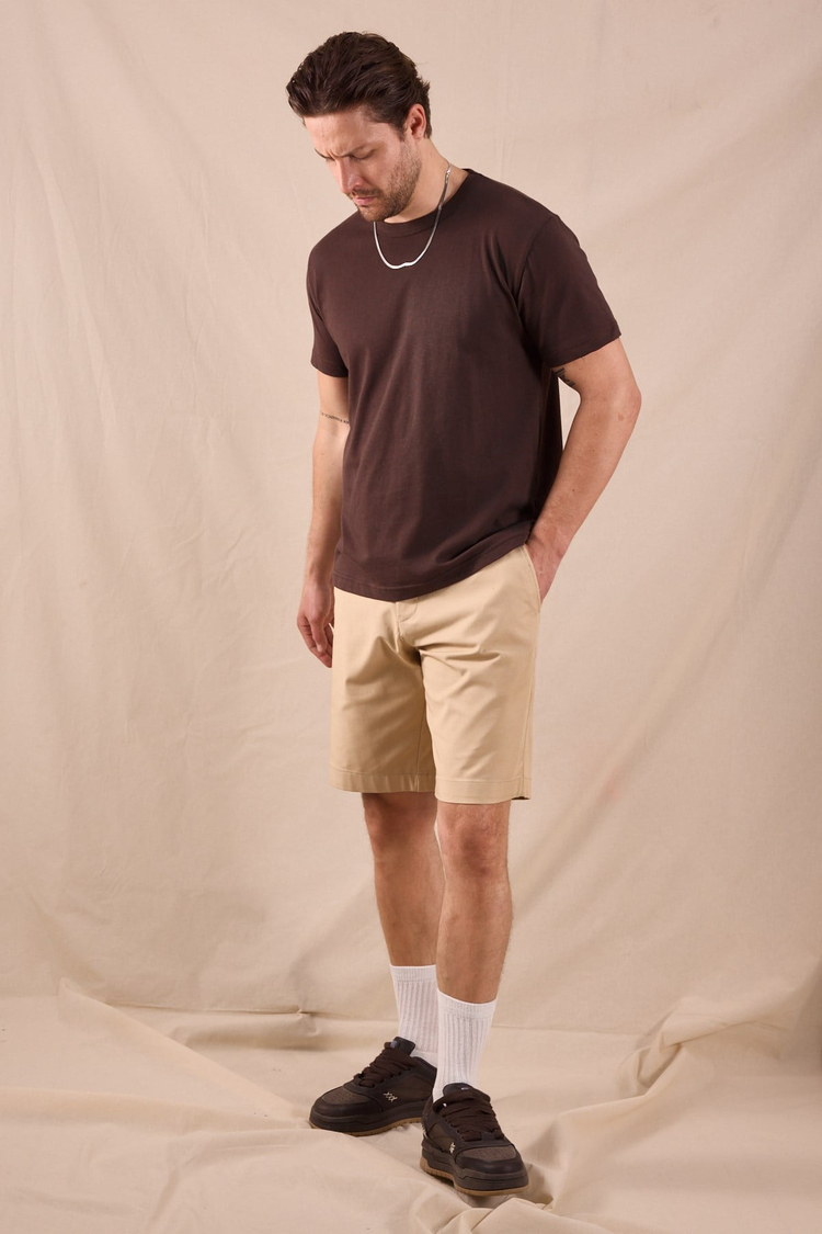 Normal Kalıp Rahat  Basic T-Shirt Erkek Acı Kahve  TBTSHRT010