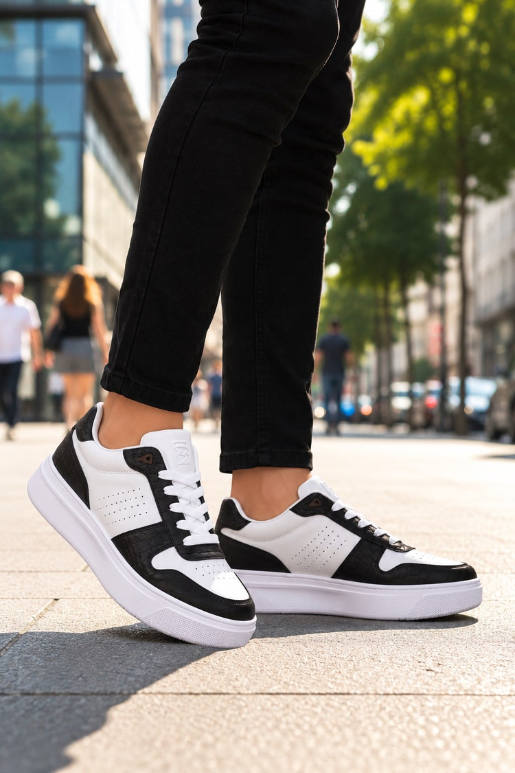 Rahat Kalıp Deri Detaylı Bağcıklı Sneaker Erkek Beyaz Siyah Sneaker TBEKC1903
