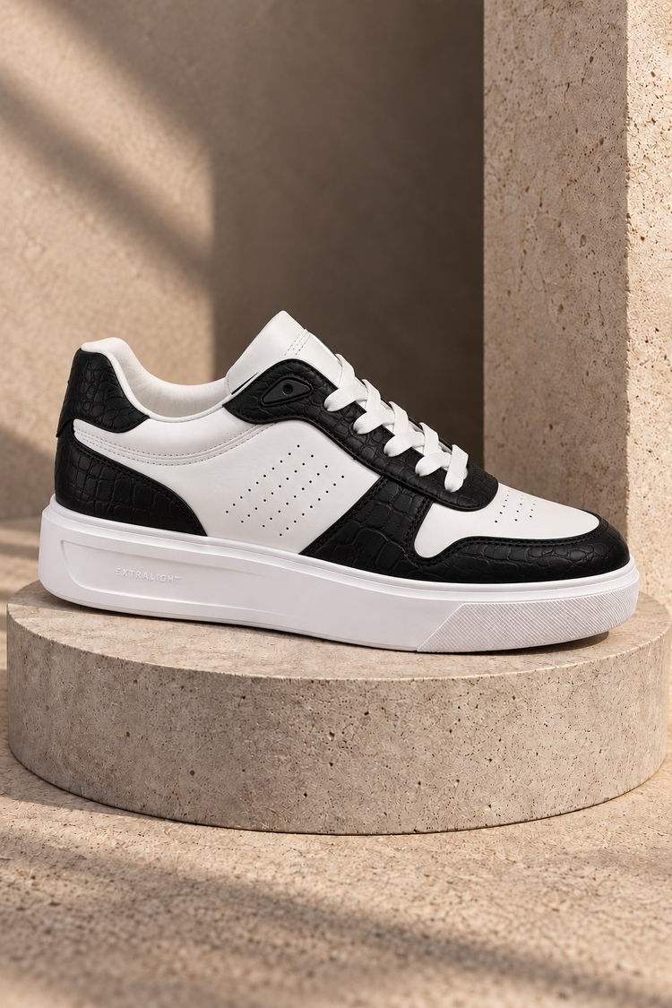 Rahat Kalıp Deri Detaylı Bağcıklı Sneaker Erkek Beyaz Siyah Sneaker TBEKC1903