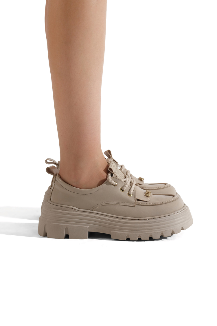 Rahat Kalıp Kalın Tabanlı Bağcıklı Loafer Ayakkabı Kadın Kahve Rugan Ayakkabı TBGZGN705